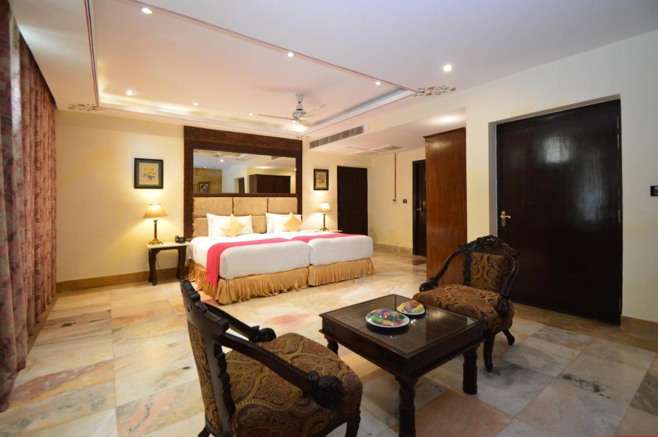 Talaibagh Palace Amer Extérieur photo