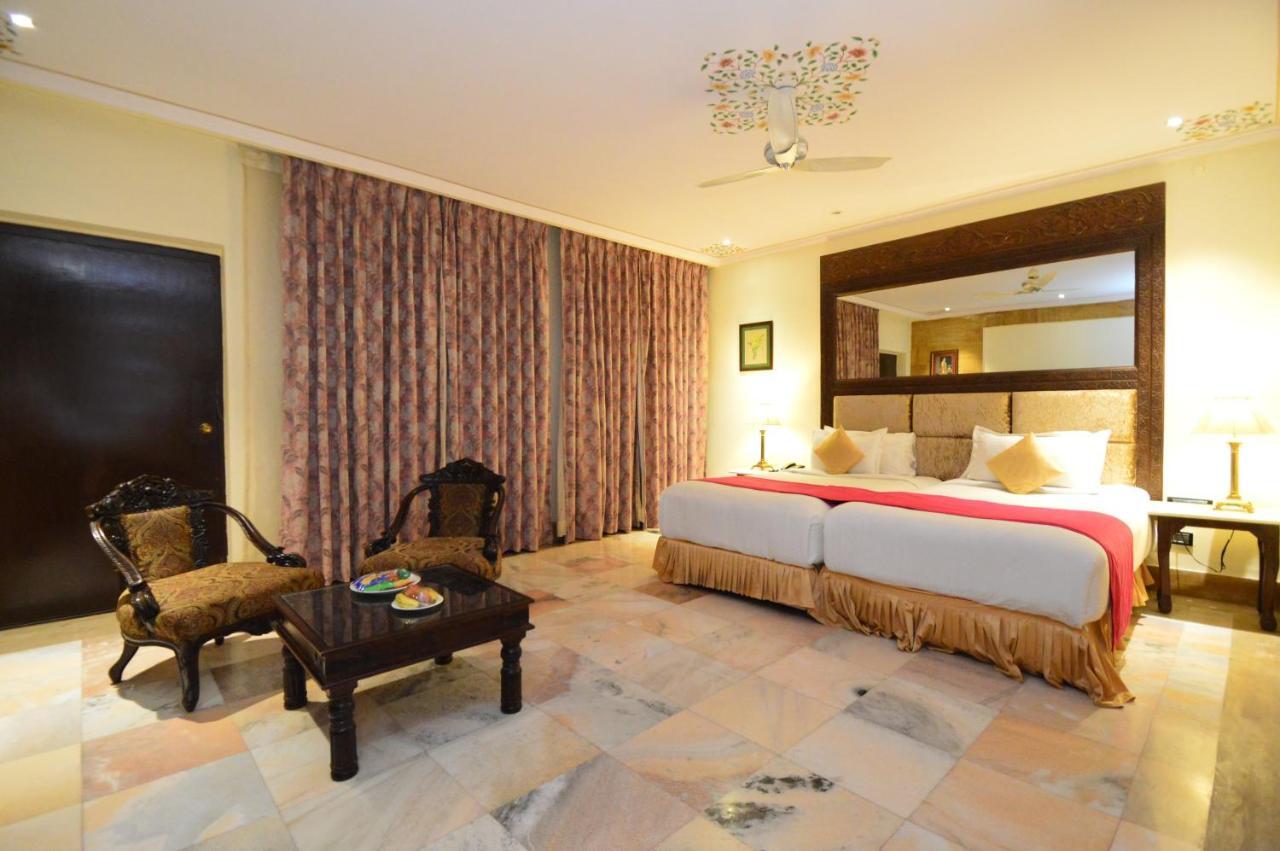 Talaibagh Palace Amer Extérieur photo