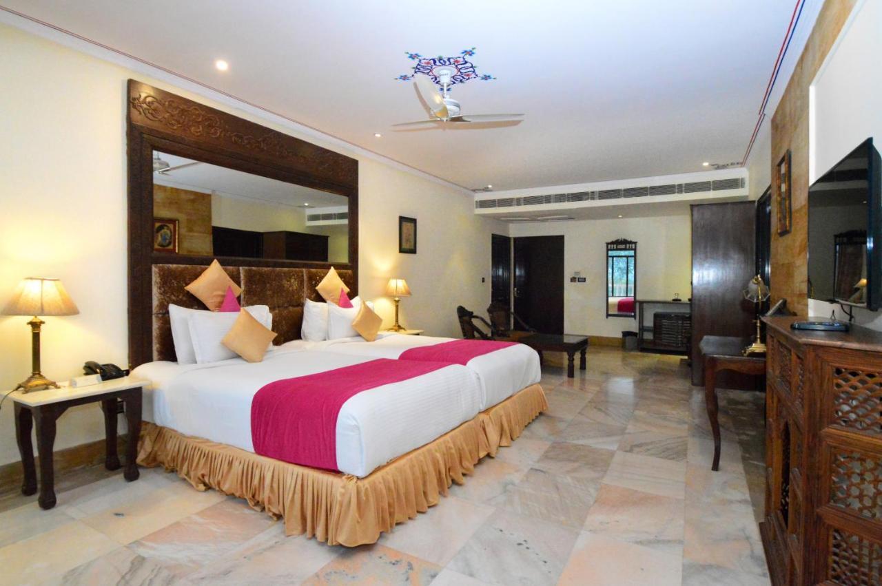 Talaibagh Palace Amer Extérieur photo