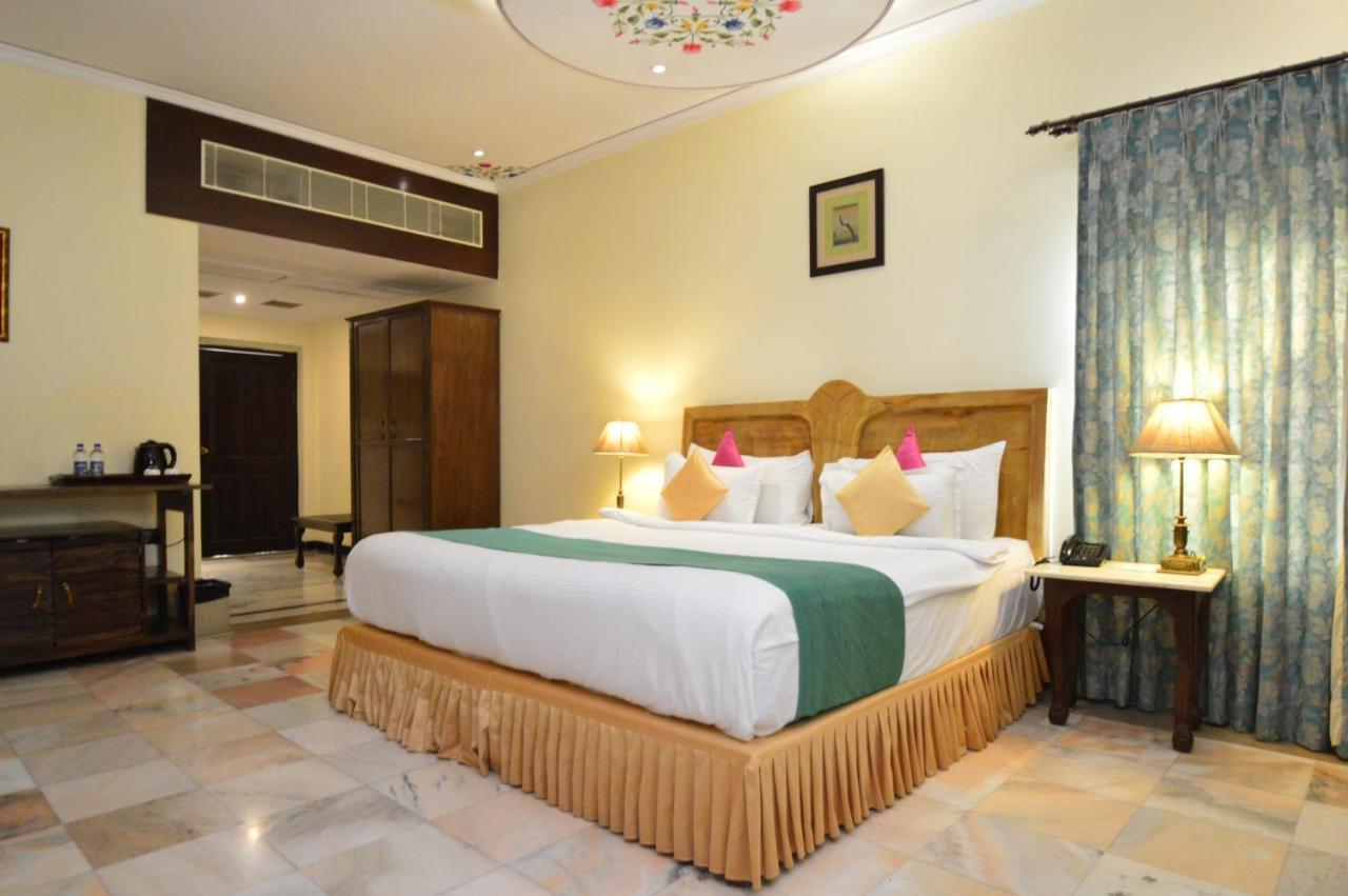 Talaibagh Palace Amer Extérieur photo